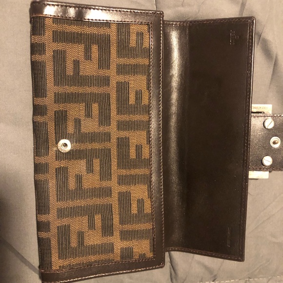 Fendi wallet - Picture 4 of 7